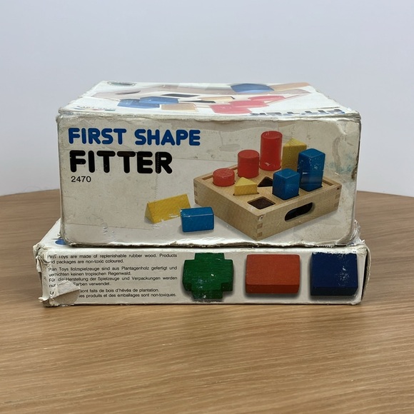 Set of 2 Plan Toys Form Board & Plan Toys Shape Fitter - Picture 12 of 12